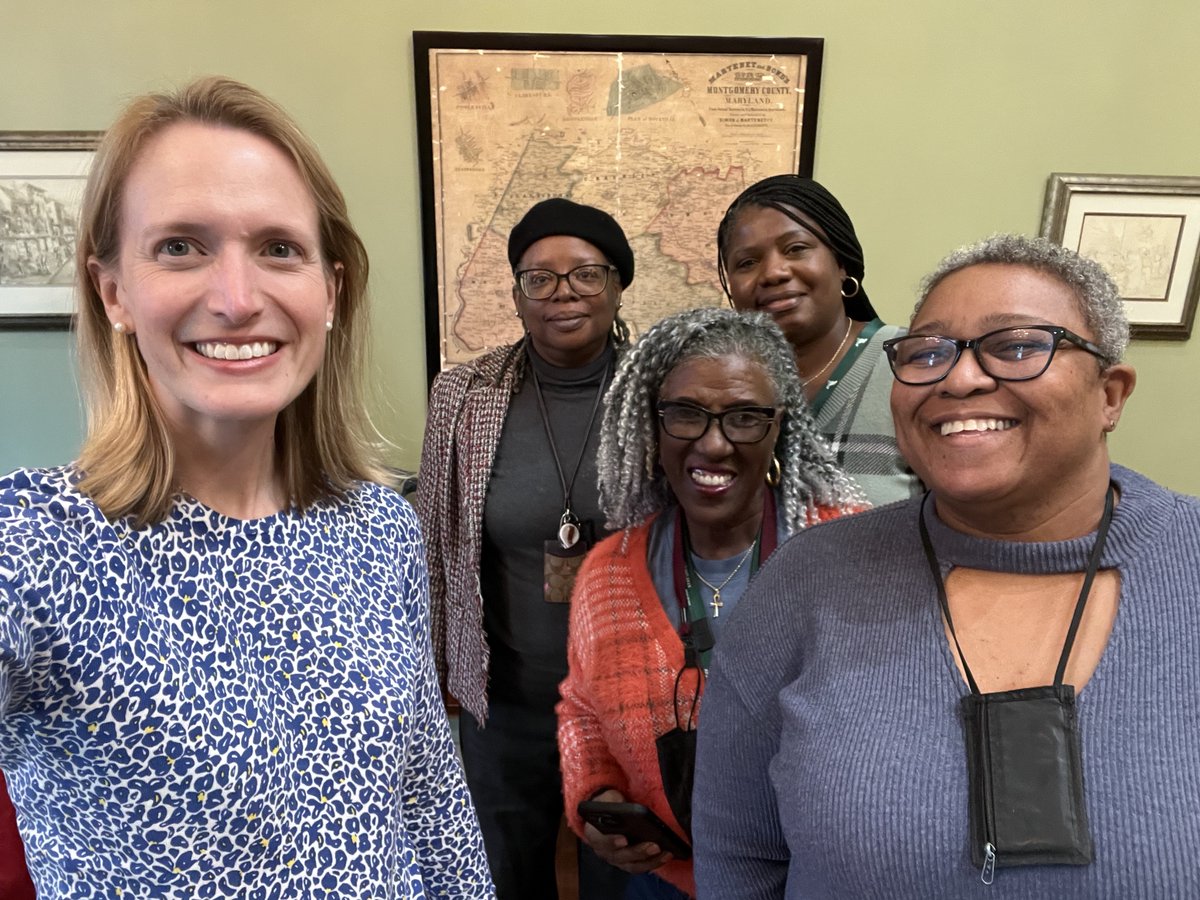 This week, AFSCME Maryland members in the Office of the Comptroller had a chance to meet with Comptroller-elect @BrookeELierman. We got to share our thoughts on what both state workers and our state agencies/offices need as we look towards 2023.

#AFSCMEMDStrong
