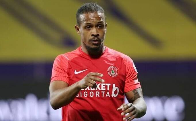 tatangaholigans's tweet photo. 🔥 Sakaryaspor'un Ümraniyespor'da forma giyen kanat forvet Yonathan Del Valle ile temas kurduğu öğrenildi. 

 Süper Lig'de bu sezon 13 maçta forma giyen Venezuelalı oyuncu takımına 1 gol 1 asistlik katkı sağlamıştı. https://t.co/eJUW1GF6v0