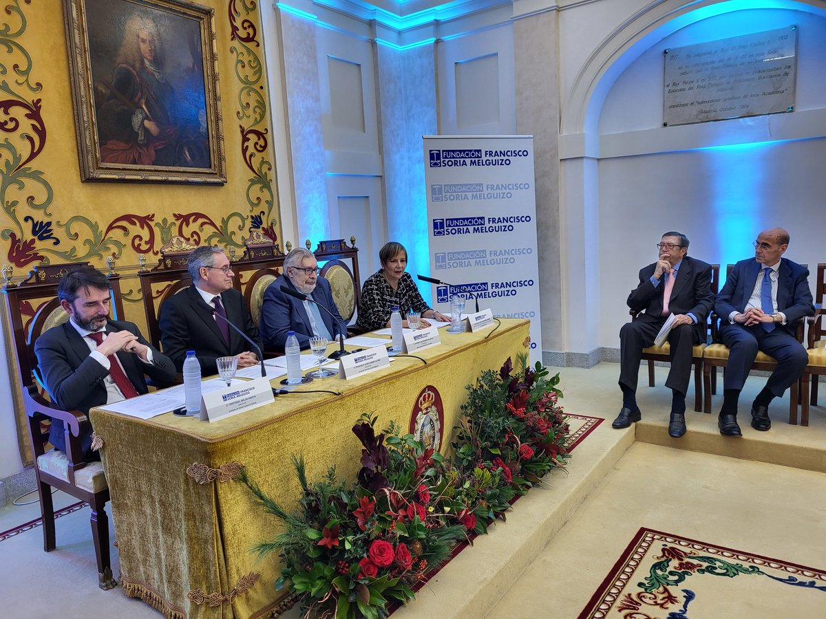 Fundación Francisco Soria Melguizo (@fsoriamelguizo) on Twitter photo Punto final para este acto de entrega de #Ayudas2022FFSM y #PremioFranciscoSoriaMelguizo. Clausuran: María Luz de los Mártires Almingol, directora Investigación de la Consejería de Sanidad <a href="/ComunidadMadrid/">Comunidad de Madrid</a>, y Cristóbal Belda, director de <a href="/SaludISCIII/">Instituto de Salud Carlos III (ISCIII)</a>. Punto final para este acto de entrega de #Ayudas2022FFSM y #PremioFranciscoSoriaMelguizo. Clausuran: María Luz de los Mártires Almingol, directora Investigación de la Consejería de Sanidad <a href="/ComunidadMadrid/">Comunidad de Madrid</a>, y Cristóbal Belda, director de <a href="/SaludISCIII/">Instituto de Salud Carlos III (ISCIII)</a>.