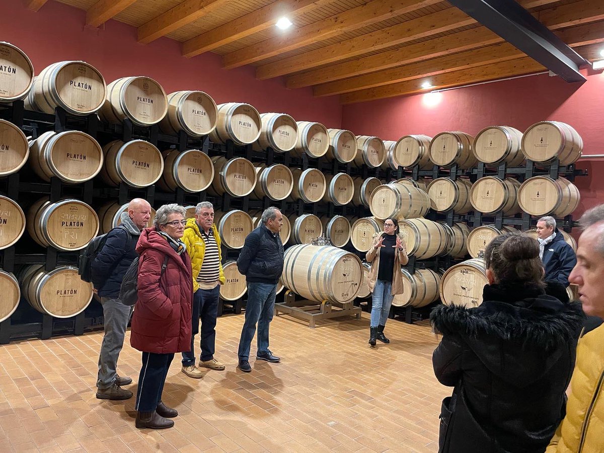 BernalCepa's tweet photo. Esta semana los alumnos de #sumilleria han visitado #fibar y la #bodega  @divinapropor, en la DO Toro https://t.co/yGPYdEFk2s