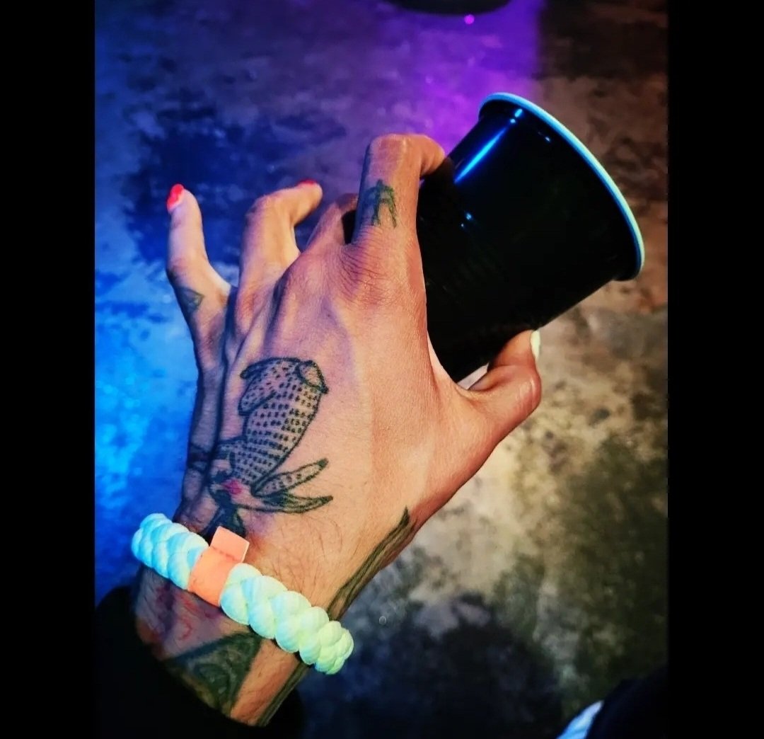 🌬pssst ¡

REST ASSURED soon coming
{Produced by: Pale Soul} • 🦇

#blvckbeachboi ■ □ 💶