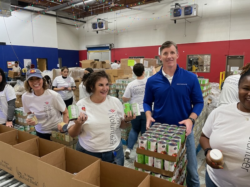 Amazing energy from our Academy and GHR teammates at our volunteer event with <a href="/StMarysFoodBank/">St. Mary's Food Bank</a>!  We packed countless boxes of food for those in need in Phoenix.