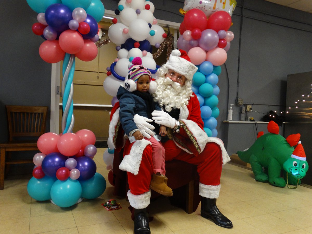 MalachiCenter's tweet photo. The holiday party was a warm and bright start for the holidays. In the community, we always want to see smiling faces together &amp; bright through out the day!

We would like to thank Ohio City Inc., Truss, Intro, &amp; Saucy Brew Works along with our volunteers and staff! ❄️☃️ https://t.co/KhdQGVWeH4