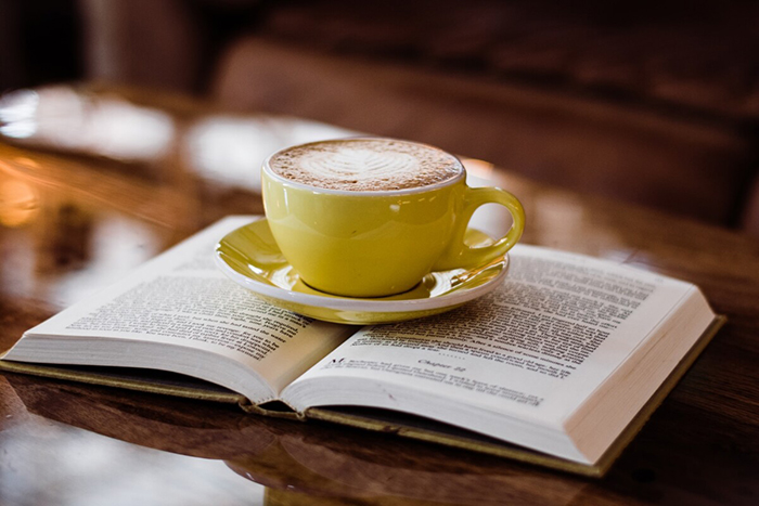 EmoryLibraries's tweet photo. Looking for book/ movie/ music suggestions for your holiday travels? Our library staffers have some ideas for you! Ebooks, streaming music & docs and more. Use your #Emory ID to sign up for a #FultonCountylibrary card & expand your options further! https://t.co/Ttfr1v6TZd https://t.co/ibXFc8BbuZ
