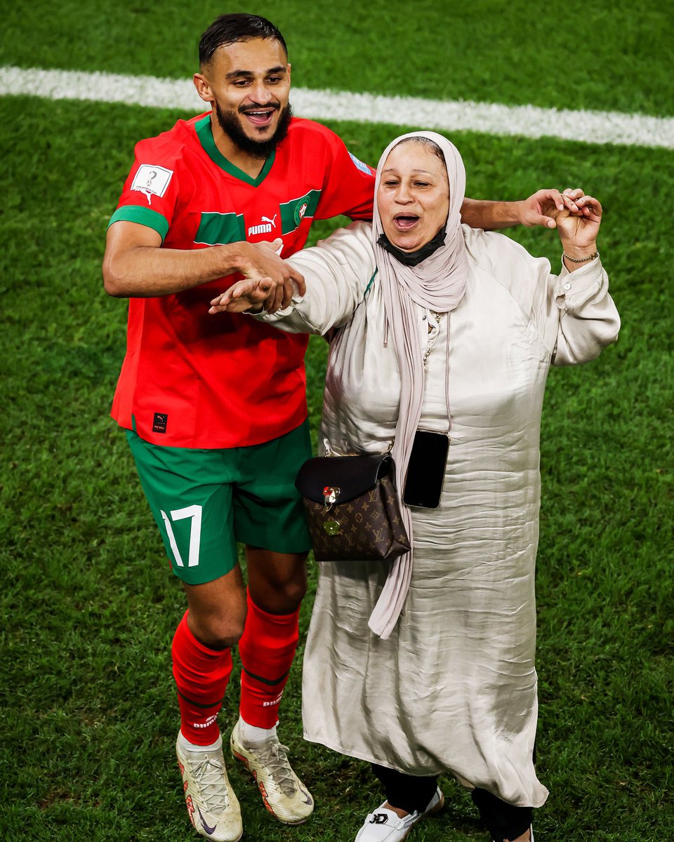 Mvghribi_59's tweet photo. UNE SEULE CHOSE À DIRE : MERCI 
ALLAH AL WATAN AL MALIK 🇲🇦🇲🇦🇲🇦 https://t.co/vWRD0nCChU