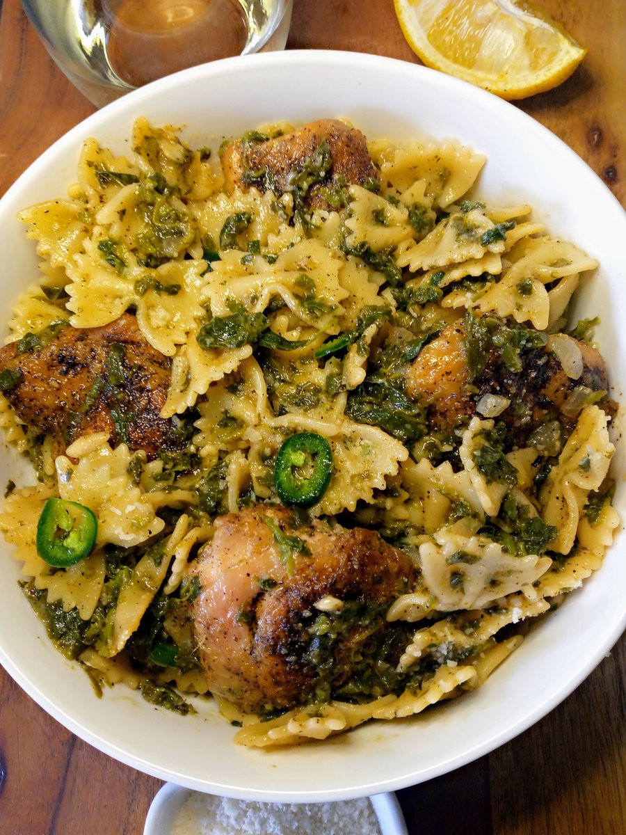 MphoMasoleng's tweet photo. Chicken espetada morogo (African Spinach) farfalle pasta with my flavored spicy chickpea paste, chardonnay &amp; parmesan cheese. Amazing 🤤 #formorrocco #MunchWithMpho https://t.co/Rcor8BpQie