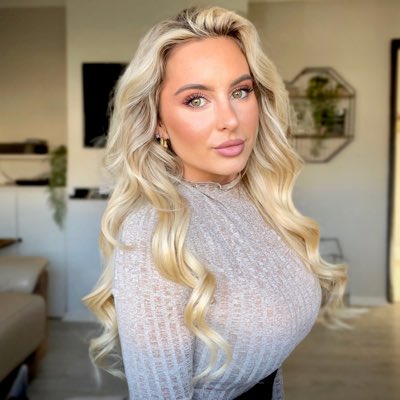 TW Pornstars - Liss. Pictures and videos from Twitter.