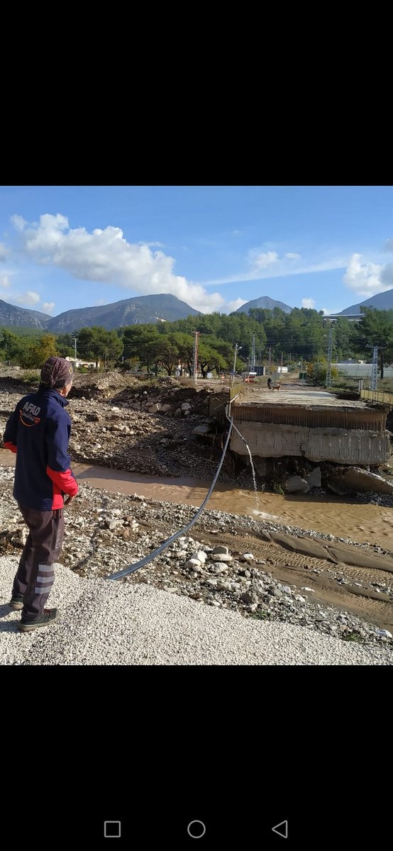 <a href="/ADASK68/">Aydede Gökçe</a> Suyun bulandığı yerden geliyoruz, suyun gözesinden bir avuç su içip gideceğiz ağam