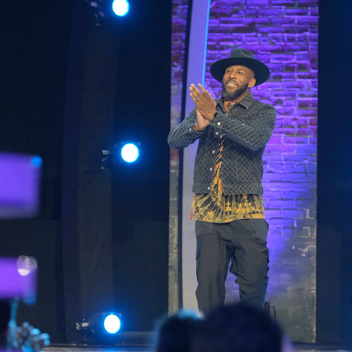 RealityClubFOX's tweet photo. We will always remember Stephen “tWitch” Boss for the light and joy he brought into our lives and into the hearts of so many. We grieve alongside his family, loved ones and fans. “tWitch,” we will miss you dearly. https://t.co/a4PM1lSch3