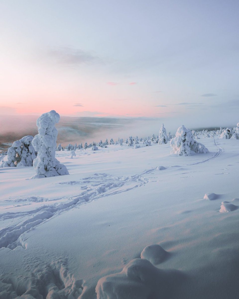 No matter which direction you are looking at, you will face wonderful sceneries! ❄