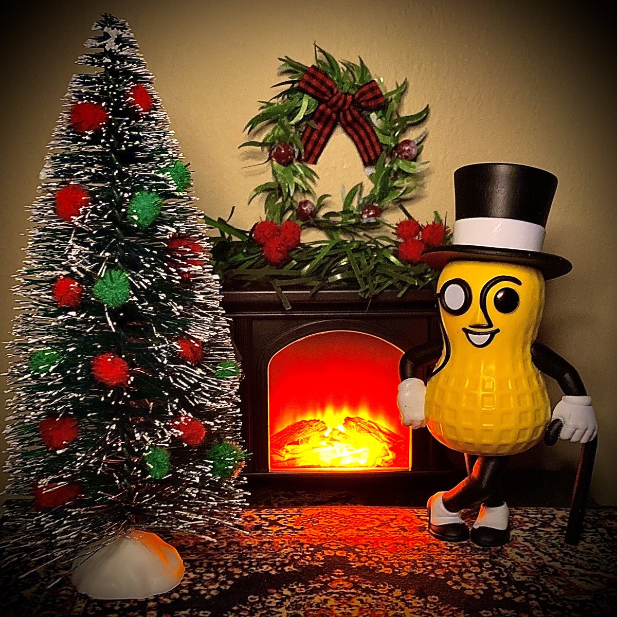 MajesticWarLynx's tweet photo. Funko Photo A Day Challenge - Day 14: Fireside
Instagram: MajesticWarLynx
@OriginalFunko #FunkoPhotoADayChallenge #Funko #MrPeanut @MrPeanut #FunkoPhotoADay #FunkoFamily #FunkoFunatic #FunkoPOP #FunkoPopVinyl #fireside #MyFunkoStory #funkcollection #funkocommunity #funkophoto https://t.co/NW490RQywj