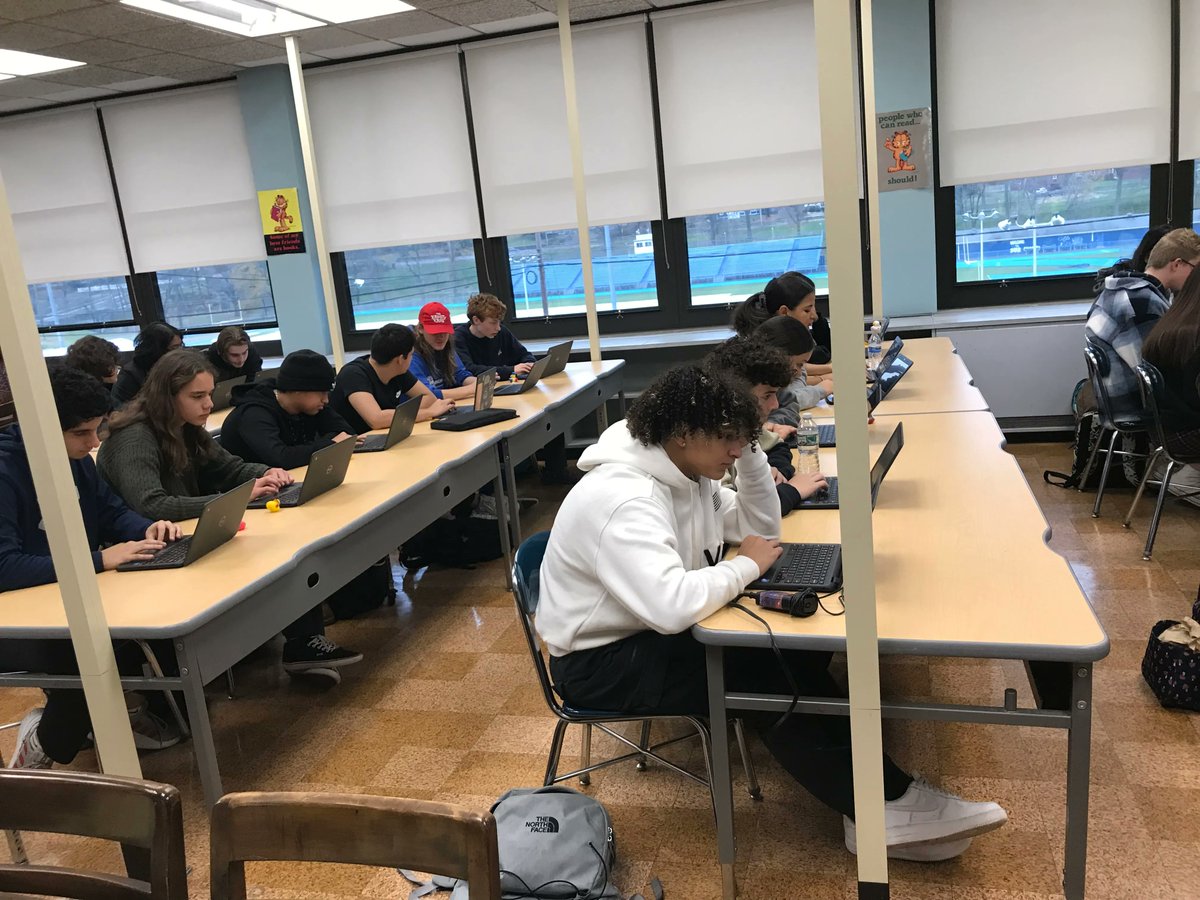 CodeHS_Adam's tweet image. #RT @CodeHS: The CodeHS team visited Hawthorne High School in New Jersey for #CSEdWeek2022! Students were able to complete an #HourOfCode activity and learn more about debugging. Thanks for a great visit! @rspirito11