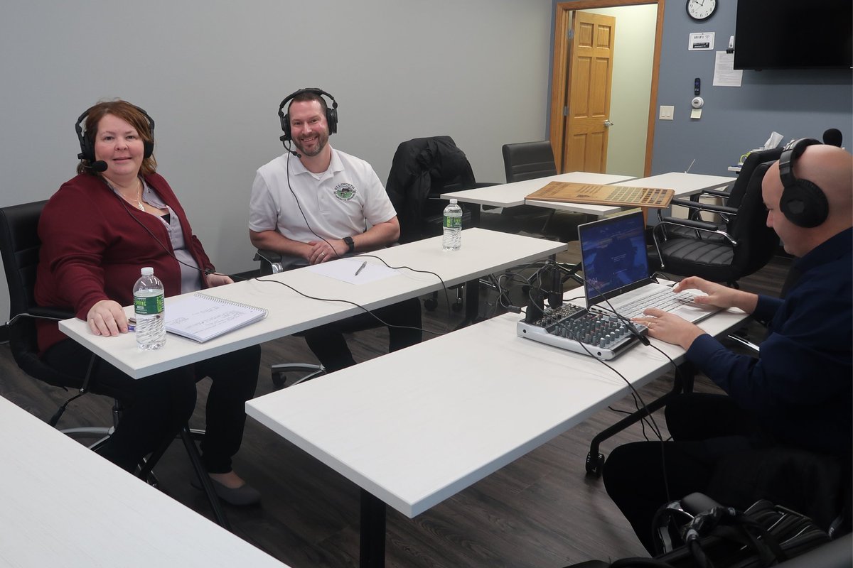 🚨 New Chamber Chatter Podcast out now!

On this podcast, we talked to John Freeman with the <a href="/CheeseCurdsWI/">Ellsworth Creamery</a>. We discussed their recently opened location in Menomonie. 

Listen Here: echometownradio.com/chamberchatter

#MenomonieAreaChamber #ChamberChatterPodcast #ExploreMenomonie