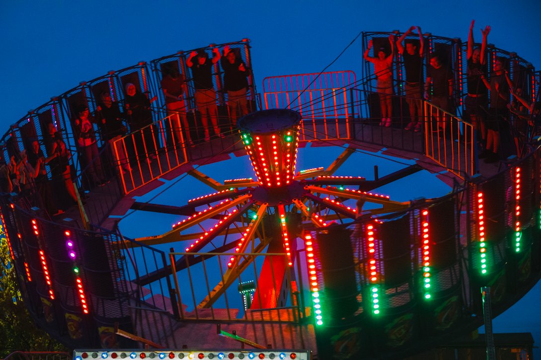 StudentsAtVT's tweet image. What 👏 A 👏 Semester 👏  

Here are some highlights from this fall to help you remember what makes #virginiatech soooooo special 

#hokies #fall22 #recap