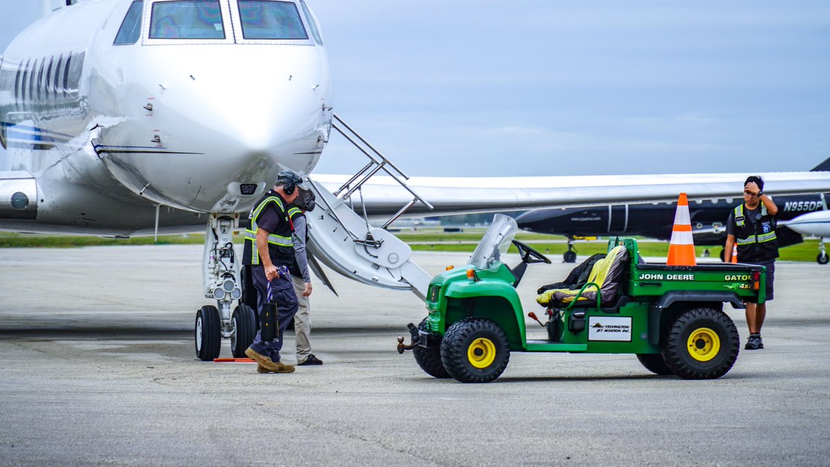 YelvingtonJet's tweet photo. Happy Wednesday.
There's always a helping hand. #ramplife
#gulfstream550
#yelvingtonjetaviation #Jet #Planes #CustomerService #Aviation #kdab #avgeek #avgeeks #FBO #FiveStarService #fixedbaseoperator #privateairterminal #corporatejet #techstop https://t.co/xZ3vz9n8zM