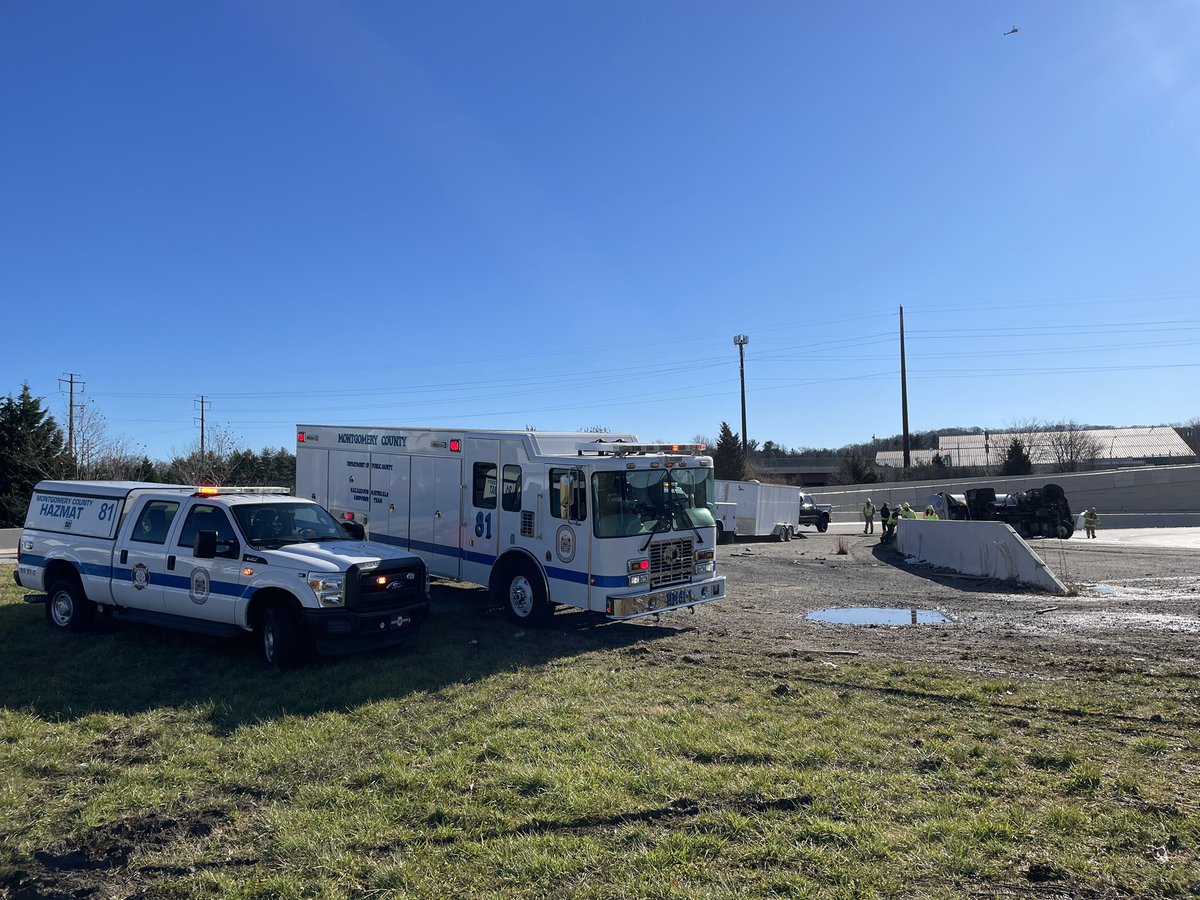 Yesterday morning, the Montgomery County Hazardous Materials Response Team responded to assist Upper Merion Township Fire &amp; EMS with a fuel spill on the ramp from US 202 NB to US 422 WB. HazMat technicians worked w/ firefighters &amp; <a href="/PennsylvaniaDEP/">PA Department of Environmental Protection</a> to contain the leaking product.
