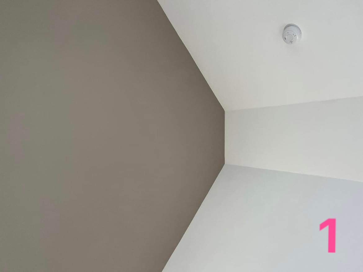 wadedecorator's tweet image. Photo taken from one of the rooms we have been decorating in Ashill…

Which one is the right way, 1, 2 or 3? 🧐