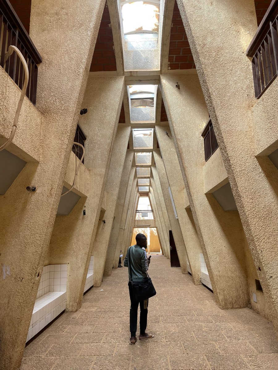 aoifemccullough's tweet photo. Université Abdou Moumouni, #Niamey #westafricanarchitecture https://t.co/Tu8FWTymcU