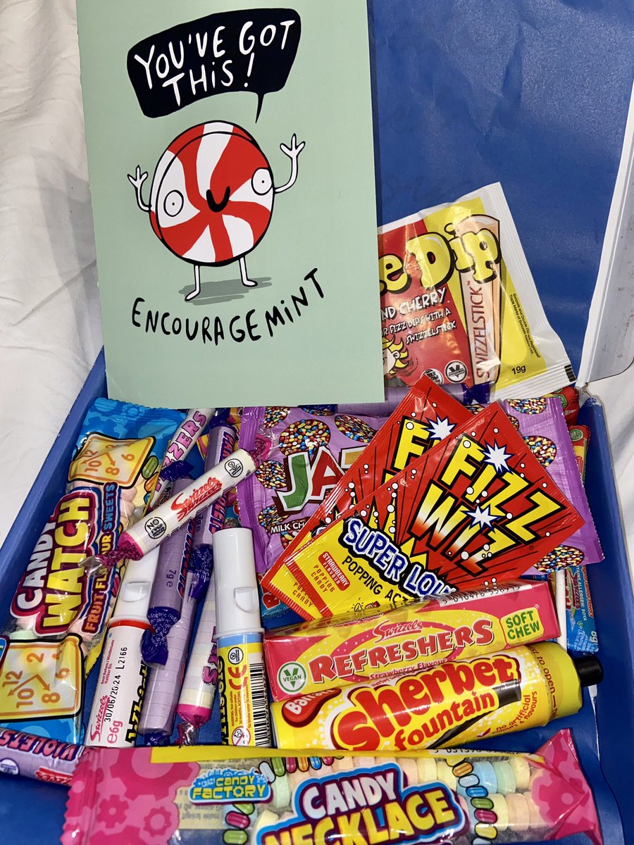 What a *sweet* gift! (🤭) thanks so much <a href="/NicBoltMan/">Nicola Bolton Management</a> <a href="/bryonypulizzi/">Bryony Pulizzi</a> 🤍❄️