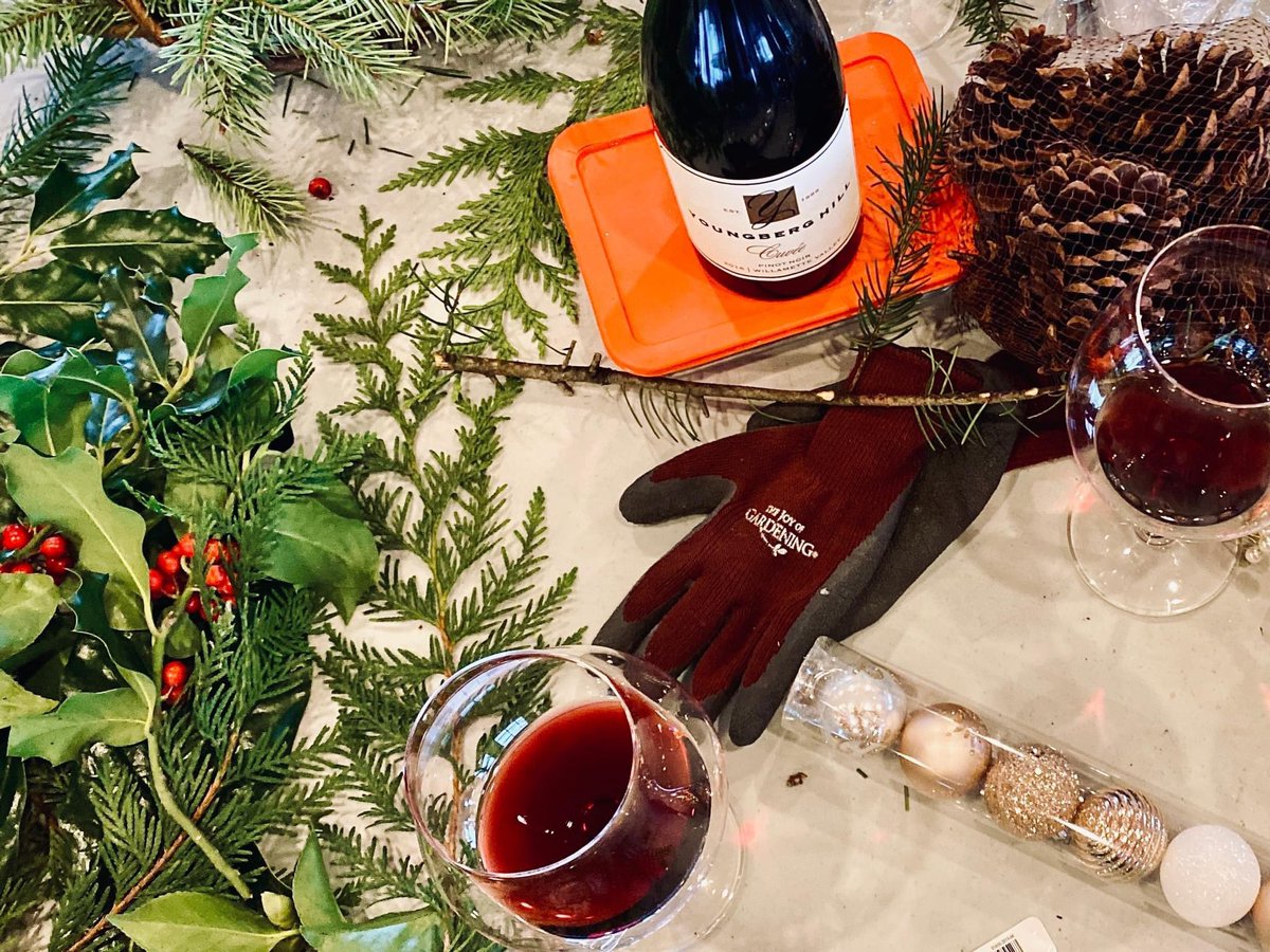 YoungbergHill's tweet photo. Don’t Delay on Christmas gifts. Order by 12/15 to ensure receipt before Christmas. Click the link to order today🎄🍷🎅🏿 https://t.co/PHyrbh4Eu4