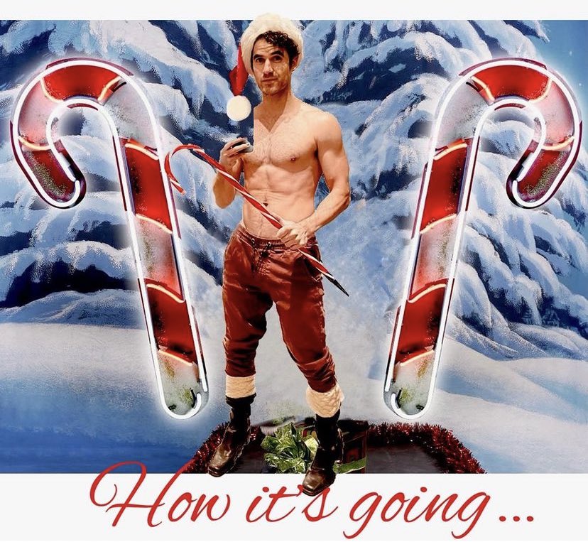 UUUHHHH DARREN CRISS???????!!!!!!?!?? YOU SIR ARE ONE SEXY SANTA