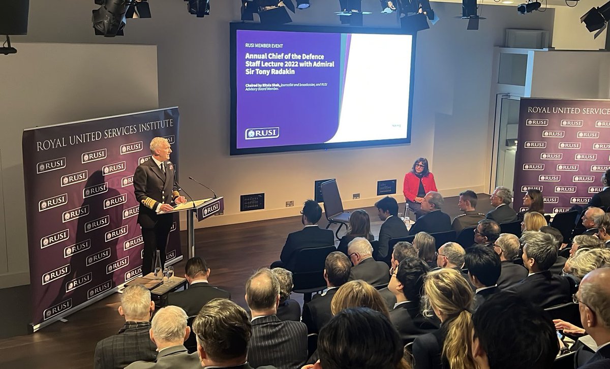 AdmTonyRadakin_'s tweet photo. 1. Tonight I delivered my Annual RUSI Christmas Lecture, outlining my confidence in the global response to Russia’s aggression and the role the Armed Forces must play to protect the nation and help it prosper. #CDSLecture22 https://t.co/erEaZ9kcNQ