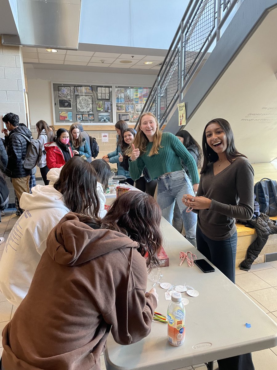 Holiday Grams are being sold all week in the lobby! Spread some cheer! ❄️☃️💕🎄🕎