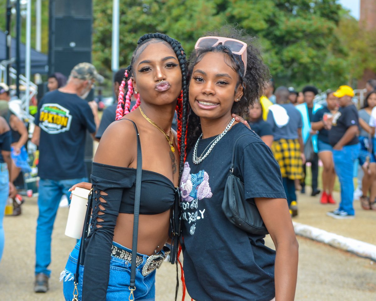 nickography__'s tweet photo. Homecoming 2022:
@WhatsUpwithFSUB 

Friday Evening Day 6:
Yard Fest🎷🎼

#gramfam #AllAboutTheG #GramHC22 https://t.co/YNTRY2ZvKa
