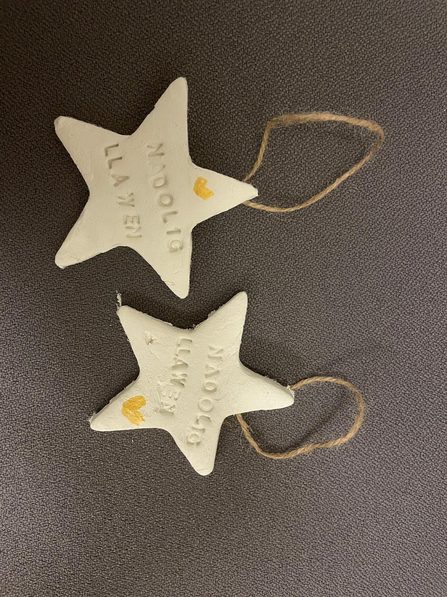 Some of KS2s festive crafts made by the children to be sold at this afternoon’s Christmas Fayre. Thank you to our PTA members for their support, and to all the families that attended!