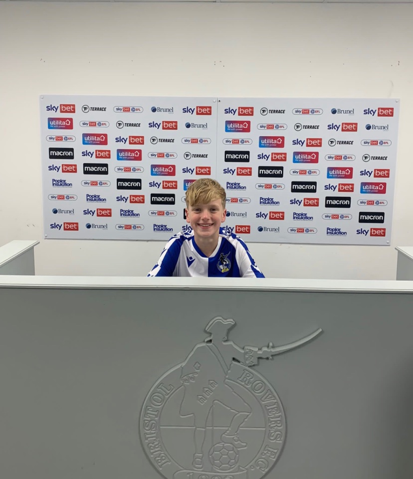 So proud of our boy signing for Bristol Rovers! Worked so hard to get here. Now go smash it 💥⚽️💙 @roversacademy @CVSFA @stteilos_Lower @PJSSElite @StDavidsCiWPrm @stteilos_PE
