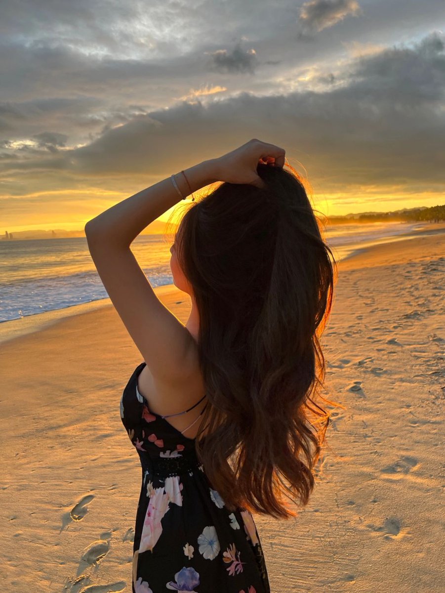 Shine bright in yourself🤭💃💃