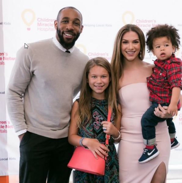 You never know what someone is going through behind the scenes, no matter how bright their smile shines. #MentalHealthMatters #RIPTwitch 💔🧵
Sending love &amp; prayers to his family.