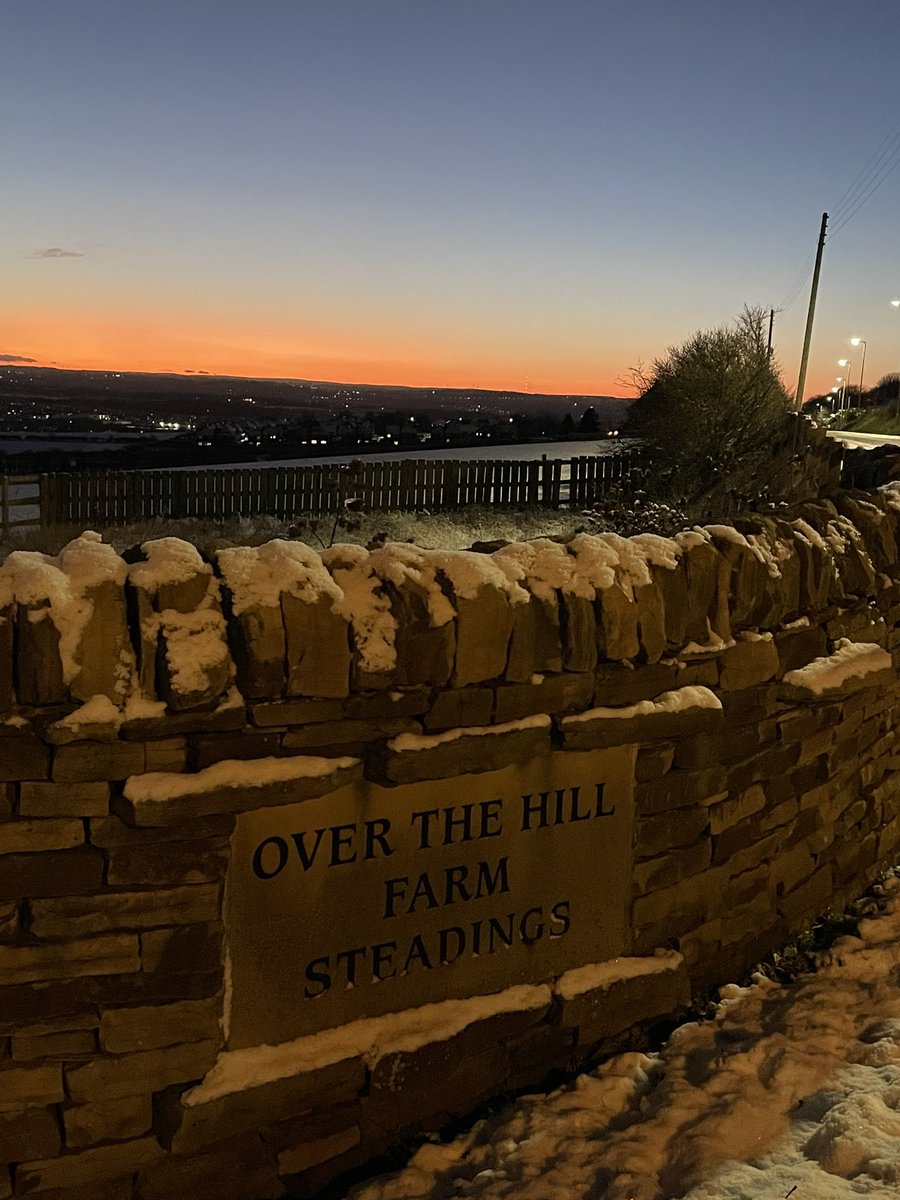 HoughtonHeritag's tweet photo. The sunset over Houghton as viewed from Over-the-Hill Farm. ❄️
#HotonSunset #sunset #dusk #HoughtonLeSpring #winter https://t.co/OrUoNBM1el