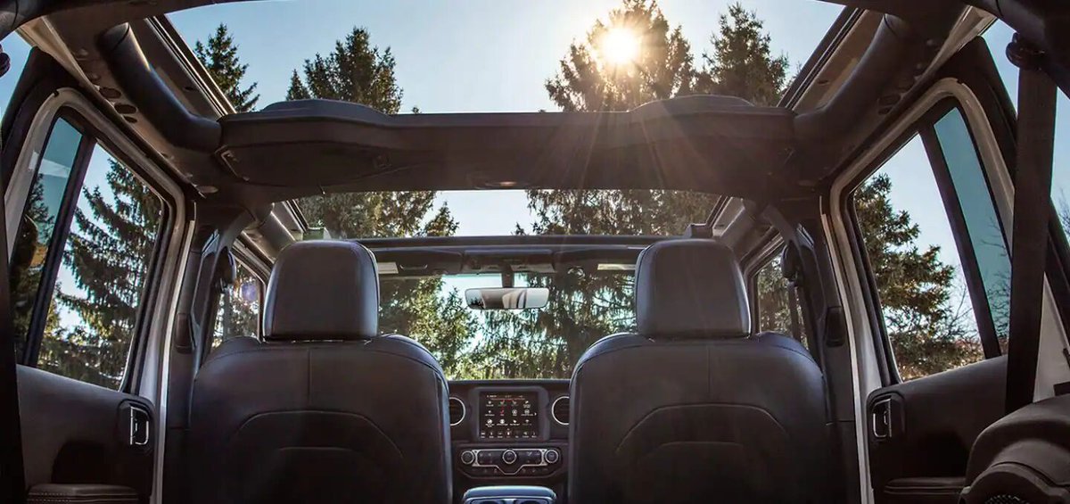 JimButlerCDJR's tweet image. The 2023 Jeep Wrangler has no limits! Reach for the skies and dominate the trails in a new Wrangler from Jim Butler CDJR! bit.ly/3PiwsvV

#Jeep #Wrangler #SkyIsTheLimit #OffRoad #Trails
