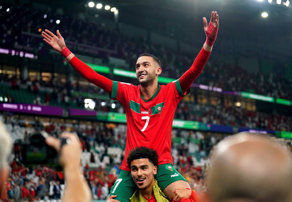 Deportinto's tweet image. Hakim Ziyech🇲🇦 es un jugador interesantísimo. 

Siempre ordenado, rápido y ofrece cambios de bandas excelsos. Además, maneja los tiempos de gran forma.

Si tu equipo juega al contragolpe; llévatelo. 

#FIFAWorldCup #MAR