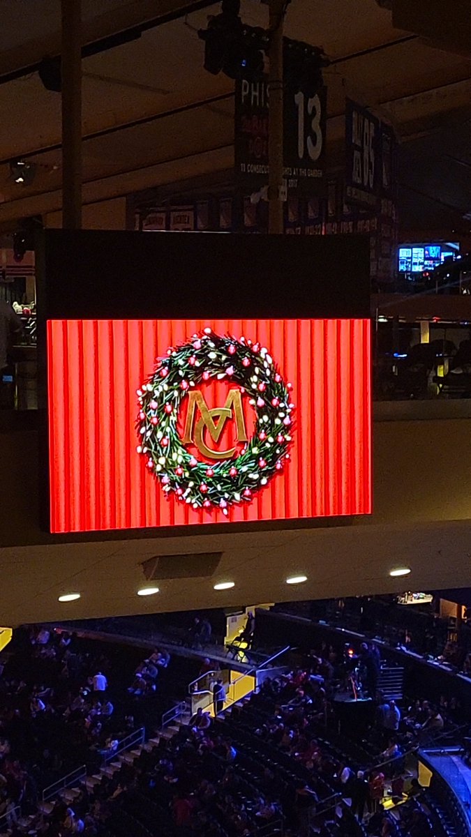 ShellyStrut's tweet image. Still on a high after seeing Mariah Carey for the 1st time in life