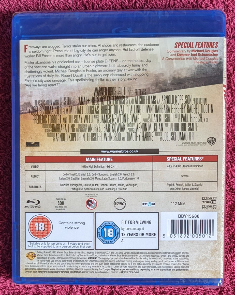 VodkaWick's tweet photo. Falling Down - Blu-ray [Import anglais]

Chute libre (Falling Down) est un film américain de Joel Schumacher, sorti en 1992.

#FallingDown #Chutelibre #EbbeRoeSmith #MichaelDouglas #RobertDuvall #BarbaraHershey #RachelTicotin #TuesdayWeld #FredericForrest #LoisSmith #JoeySinger https://t.co/3YPJgsgI1X