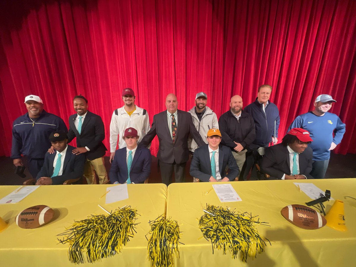 Early signing!  Congratulations to these incredible young men! So proud of them! #BeGreat #Lynx