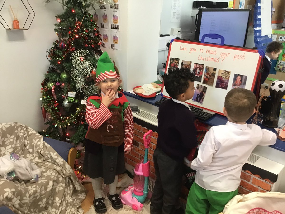 SPB_EYFS's tweet photo. After looking at photos of Christmas from our past we went into the provision to re-enact the memories we had. #StPBHistory #StPBEYFS https://t.co/bNnE6XM7f2
