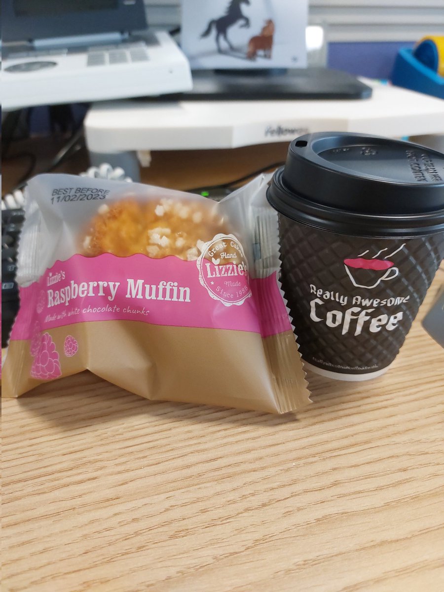 Thank you @NewcastleHosps @Newcastle_NHS for the coffee and muffin from the @AwesomeCoffee very much appreciated xx