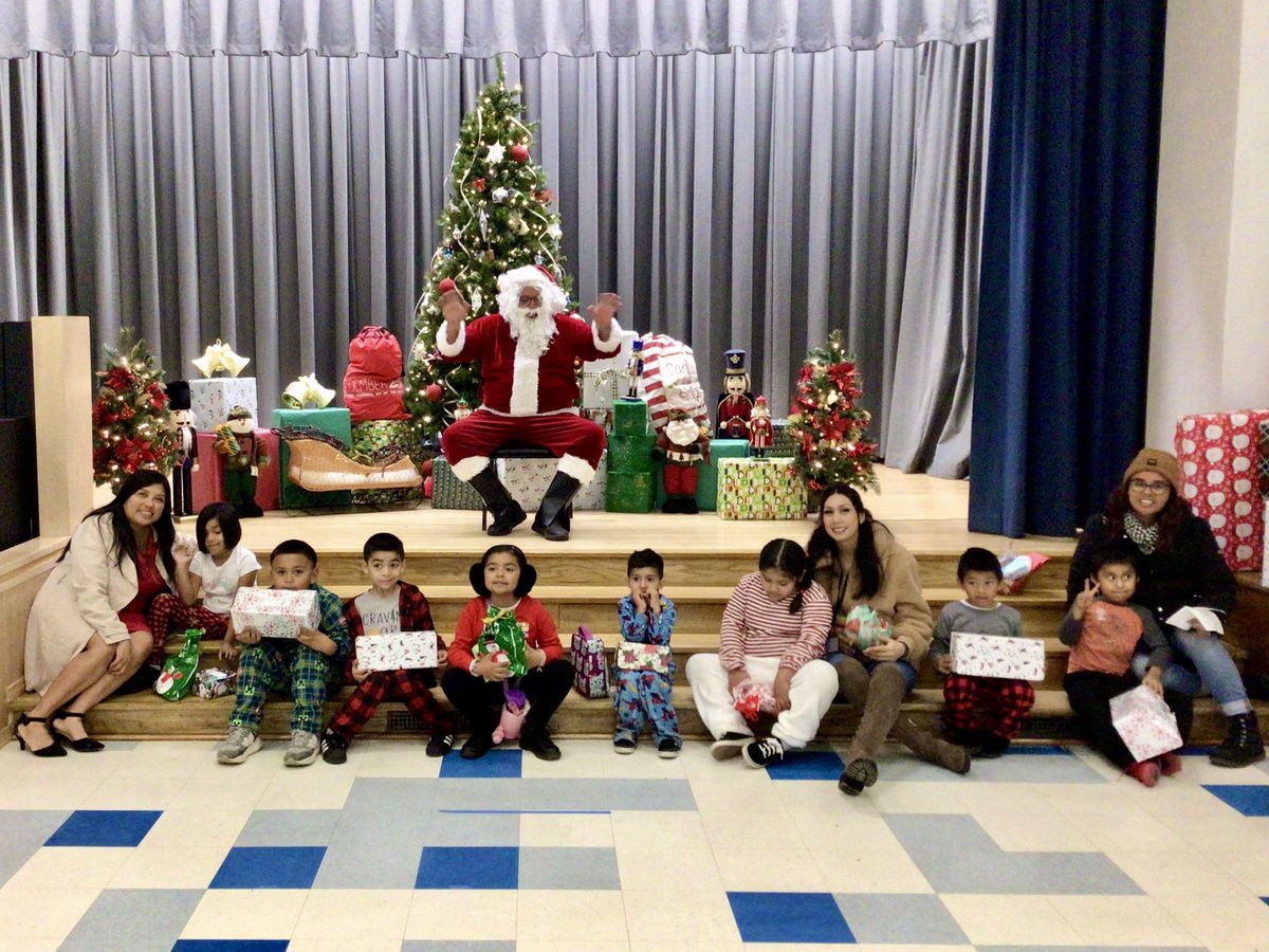 BroadousE's tweet photo. Thank you to the Broadous ES community ✨ for donating over 400 presents 🎁 for Santa to distribute! https://t.co/Wr5MfFE4ec