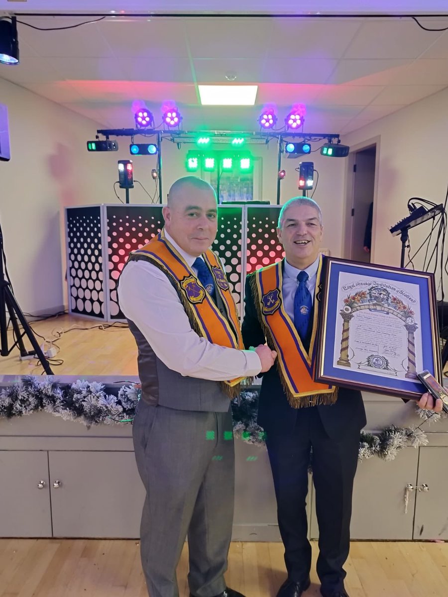 county_lodge's tweet image. LOL 186 presentation to Bro John Magee who is pictured receiving his PM &amp;amp; medal from the WM Bro Gordon Lawrie.