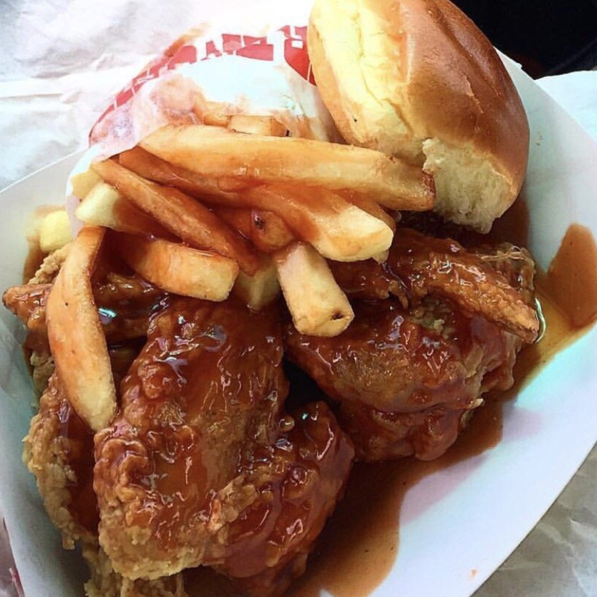 If you want great saucy fried chicken, you go to Uncle Remus SFC - Central &amp; Madison. It's that simple.