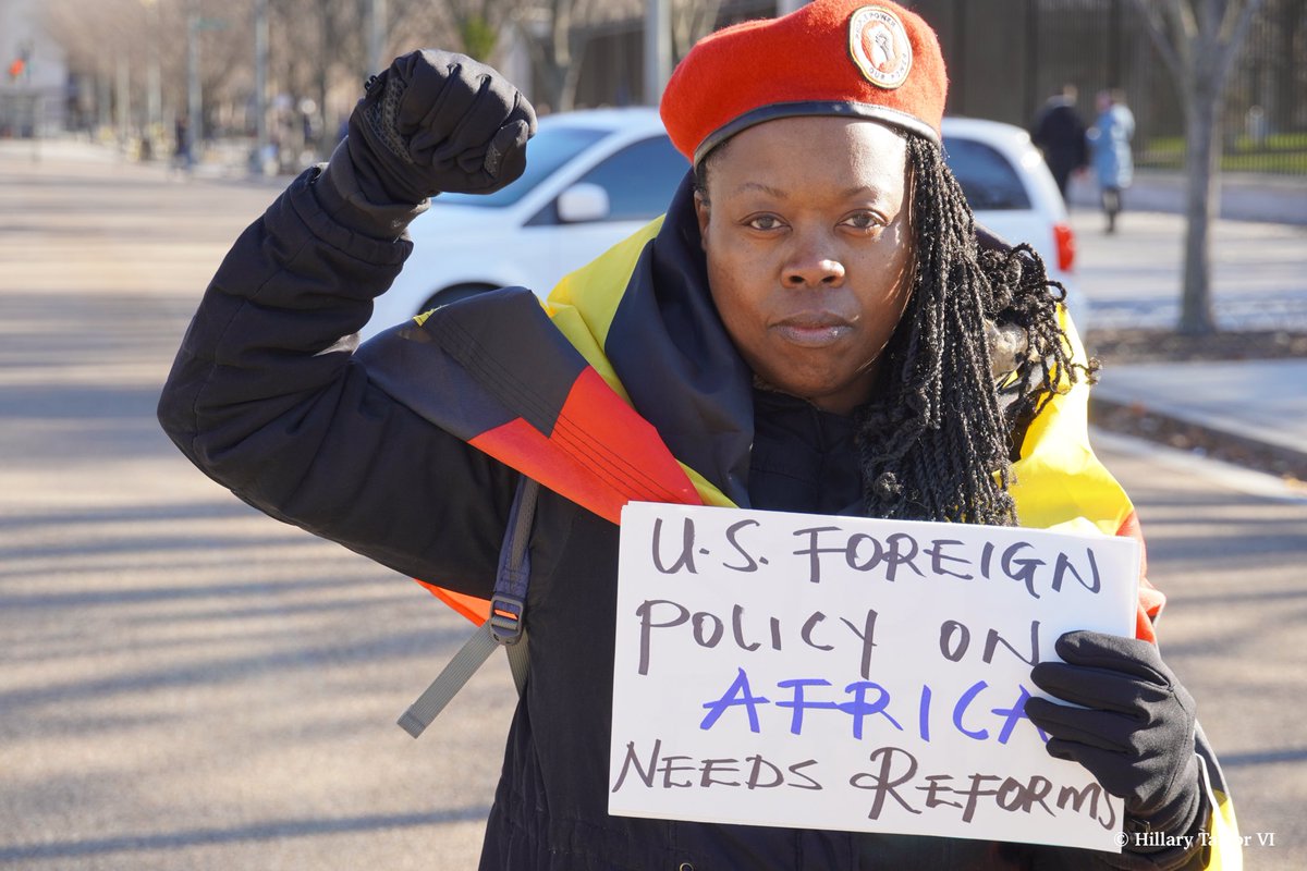 festo_bobi's tweet image. Protests against @KagutaMuseveni still ongoing at night at the #USAfricaLeadersSummit22 in Washington DC demanding accountability for human rights violations, corruption, abduction of civilians &amp;amp; atrocities committed by the military.  #BringBackOurPeople