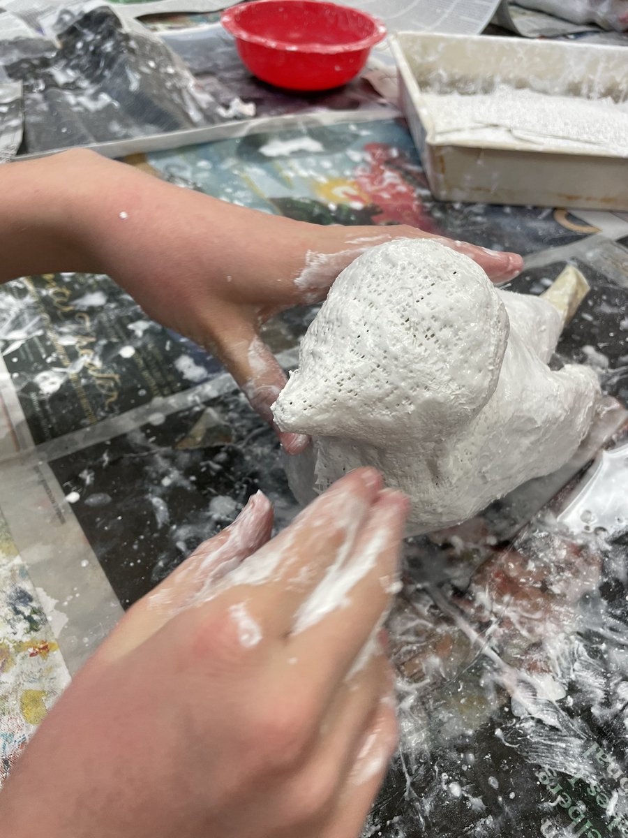 DouglasESDragon's tweet photo. Day 3-plaster! The birds are really taking shape. Can’t wait to see the finished product. @UnitedArtsWake @wcpssmagnets @PTADouglasES https://t.co/nB7qwHSu6J