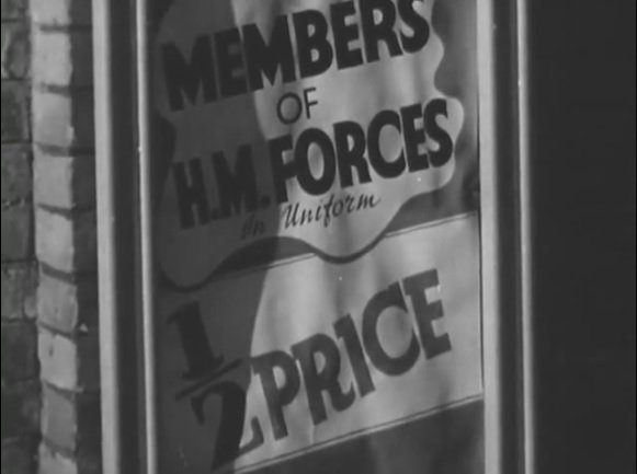 FrameCinema's tweet image. FrameCinema: LA IMAGEN DE LA INDIFERENCIA, recordamos el célebre metraje propagandístico “Listen to Britain”, un proyecto especial que fue encargado a los reconocidos directores Humphrey Jennings y Stewart McAllister en tiempos de guerra, en: framecinema.blogspot.com/2016/12/la-ima…