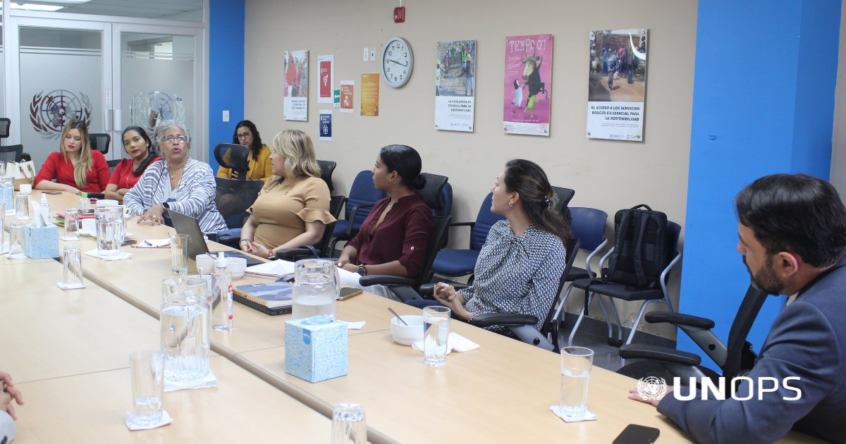 RobertCarrilloC's tweet photo. UNOPS junto al @PMIPanama realizó el conversatorio "Claves para Elevar el Desempeño de las Oficinas de Gestión de Proyectos" dirigido a nuestros asociados nacionales con el objetivo de fortalecer las capacidades en gestión estratégica y efectiva de proyectos | #ODS17 https://t.co/rCHX6z1twX