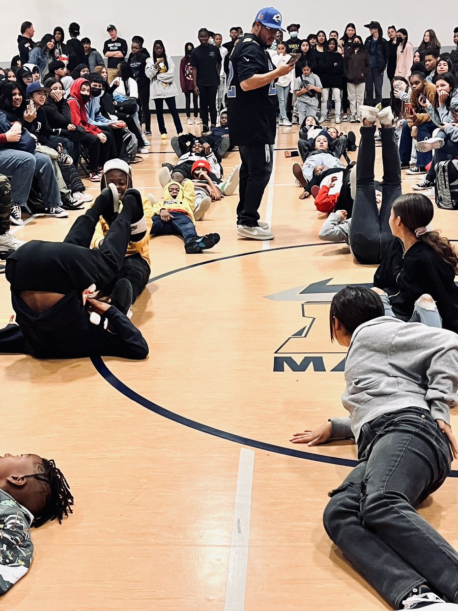 Mavericks having fun at our Winter Sports Rally! ❄️ Good luck to all our athletes tomorrow… Girls Volleyball and Flag Football!  🏐 🏈 <a href="/MarchMavericks/">March Mavericks</a> <a href="/Mr_Gogos_/">Anthony Gogos</a>