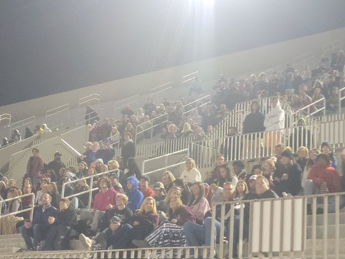 Thank you to all of HawkNation for supporting the Hawks tonight...especially the Creek Freeks, @POMCBand, @MillCreekCheer and all of the parents and fans. You helped make this a special night. See you all next Saturday night!