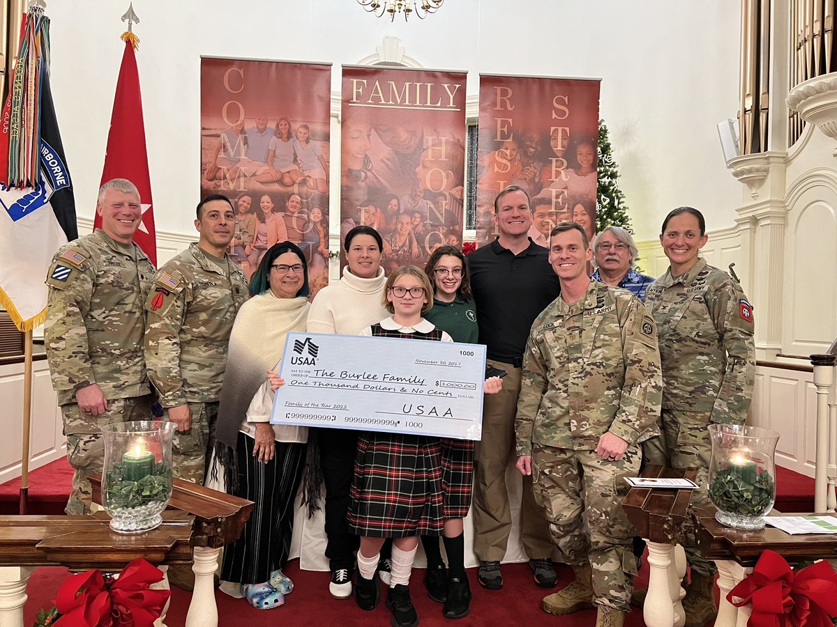 JenniferMykins's tweet photo. Congrats to 1SG Chris Burlee, MAJ Sarah Burlee, &amp; their family for being selected as Fort Bragg Family of the Year! A family of service, they represent all the amazing Soldiers, volunteers &amp; families we have in @82ndCAB, @1st_SF_Command &amp; across our @USArmy.
@aefuh60 @82ndABNDiv https://t.co/mO4hj5mlch